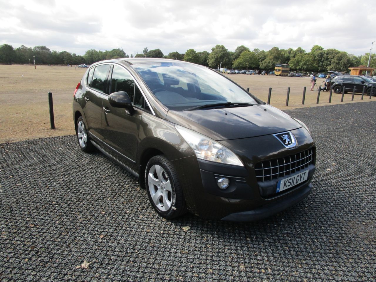 2011 PEUGEOT 3008 for sale