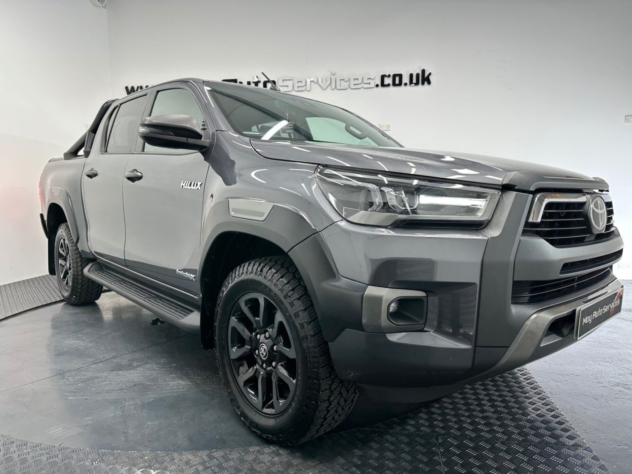 2021 TOYOTA HI-LUX for sale