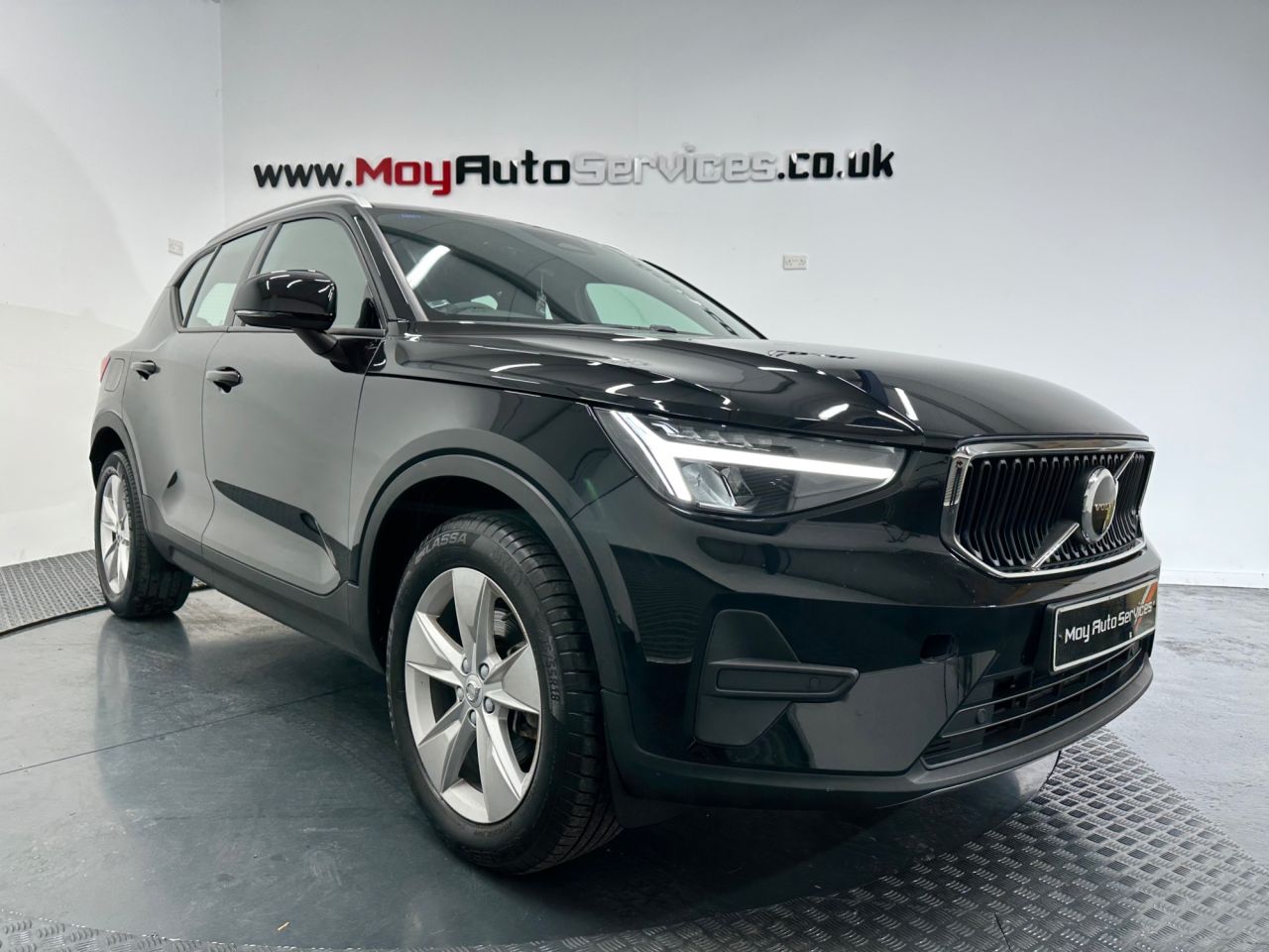 2023 VOLVO XC40 for sale