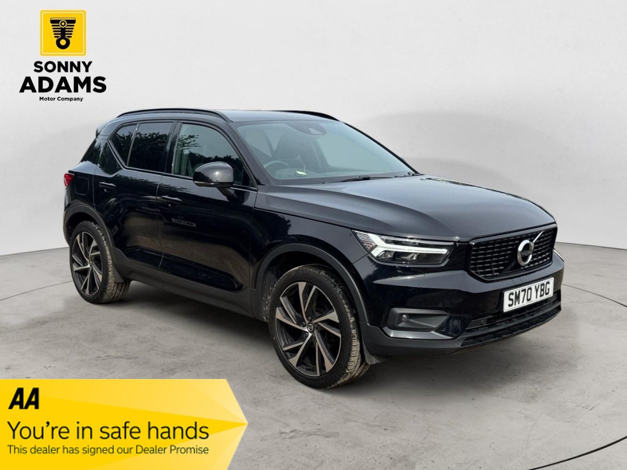 2021 VOLVO XC40 for sale