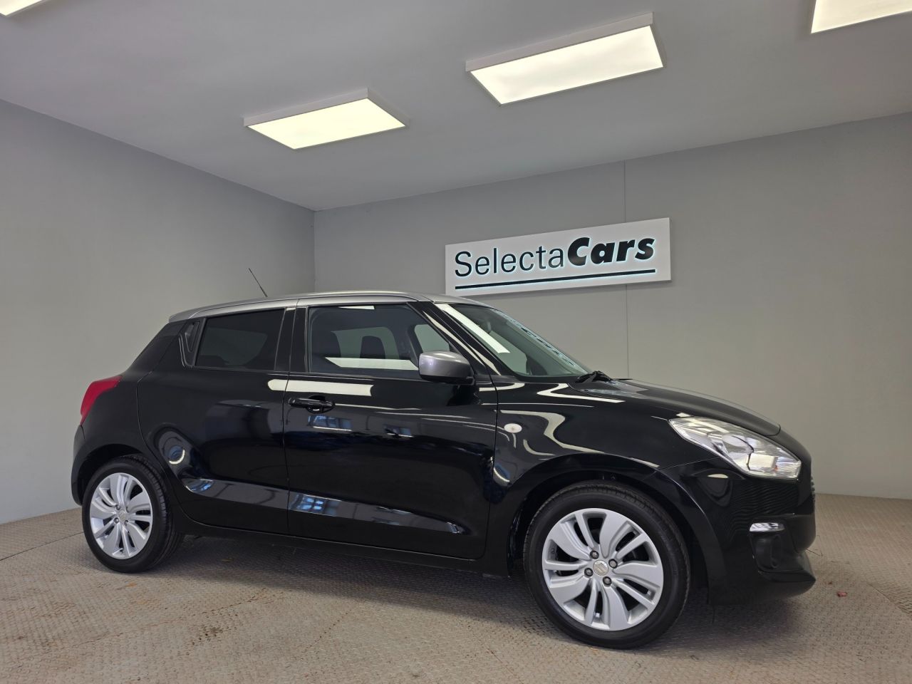 2017 SUZUKI SWIFT for sale