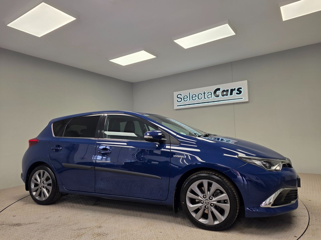2017 TOYOTA AURIS for sale