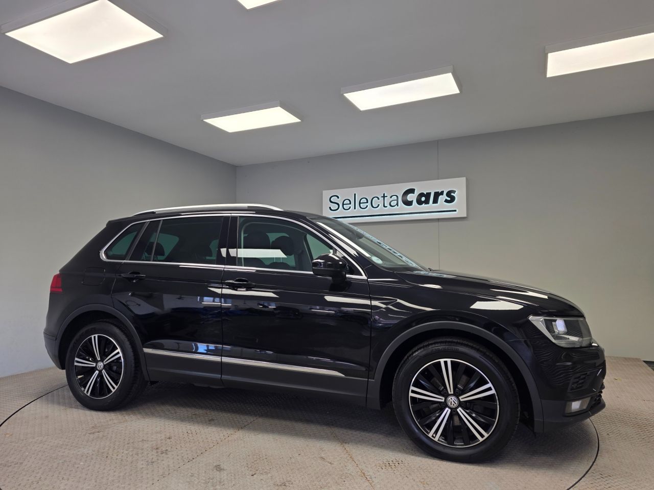 2018 VOLKSWAGEN TIGUAN for sale