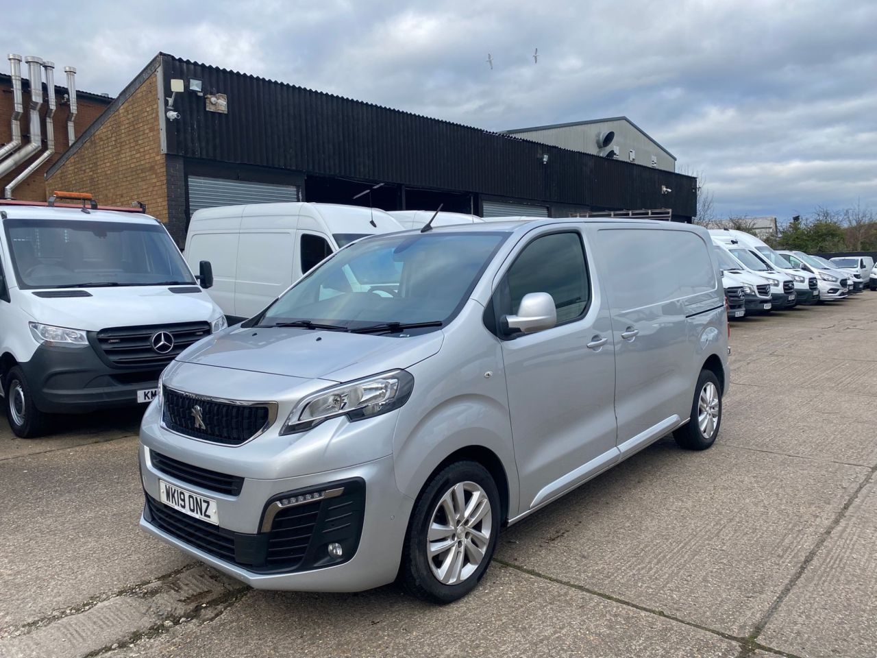 2019 PEUGEOT EXPERT for sale