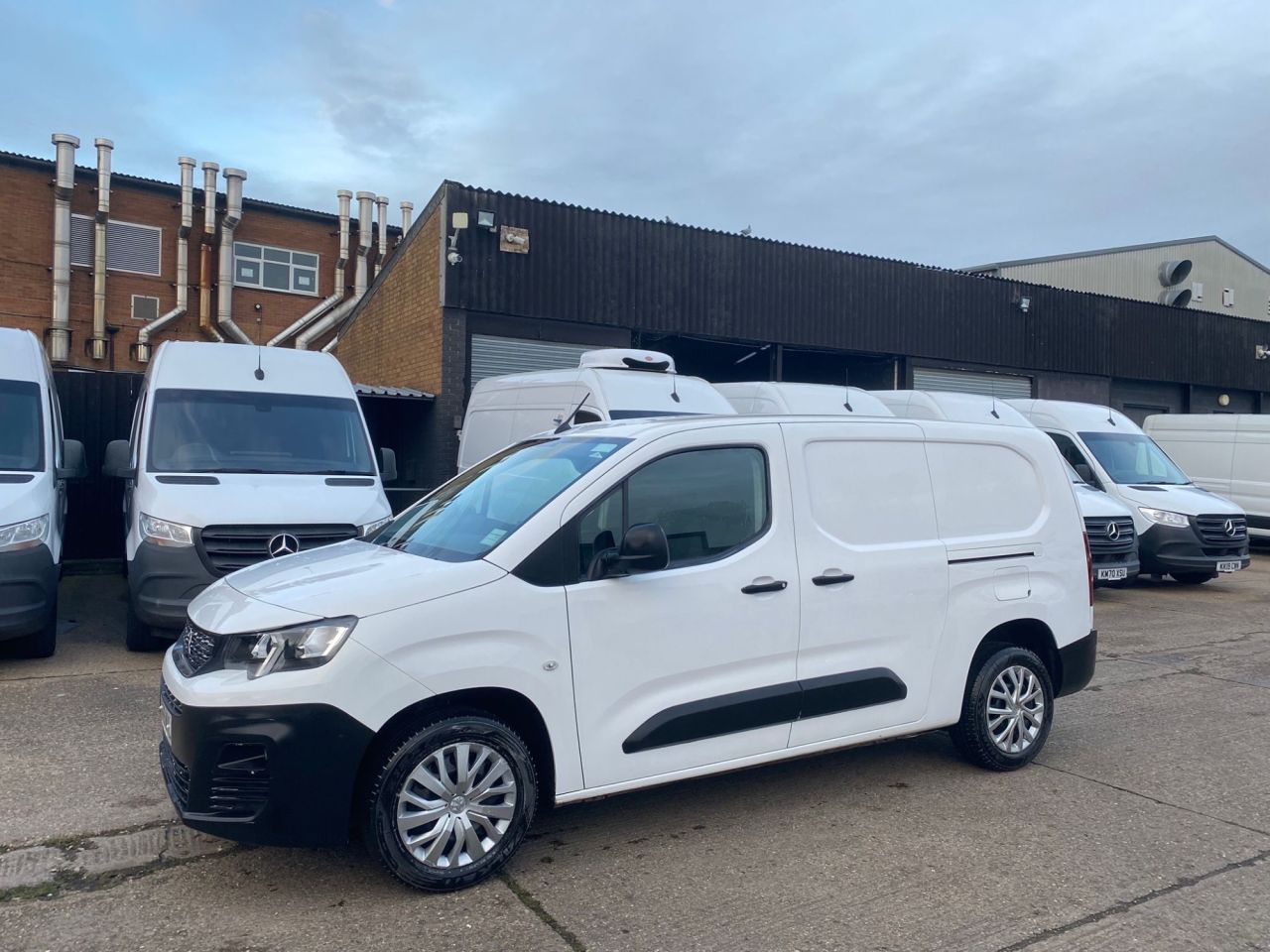 2021 PEUGEOT PARTNER for sale