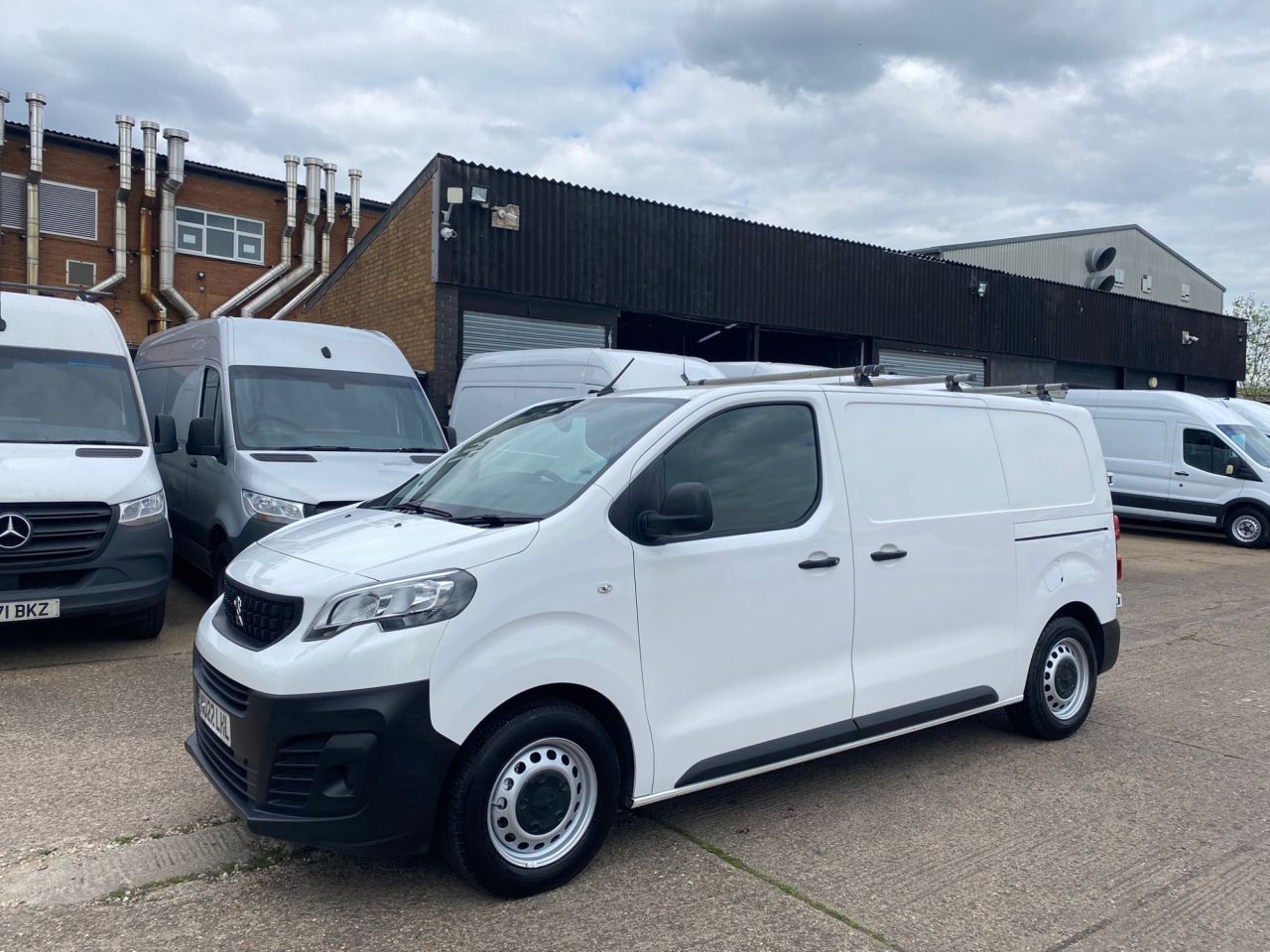 2022 PEUGEOT EXPERT for sale