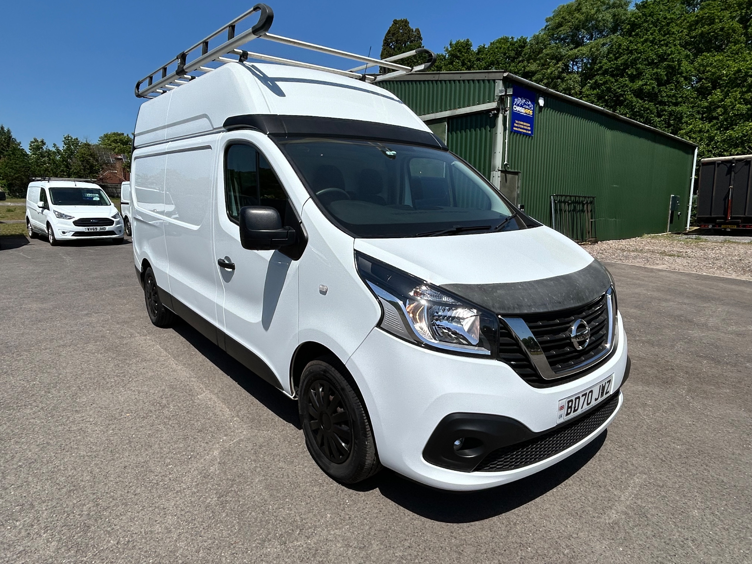 2020 NISSAN NV300 for sale
