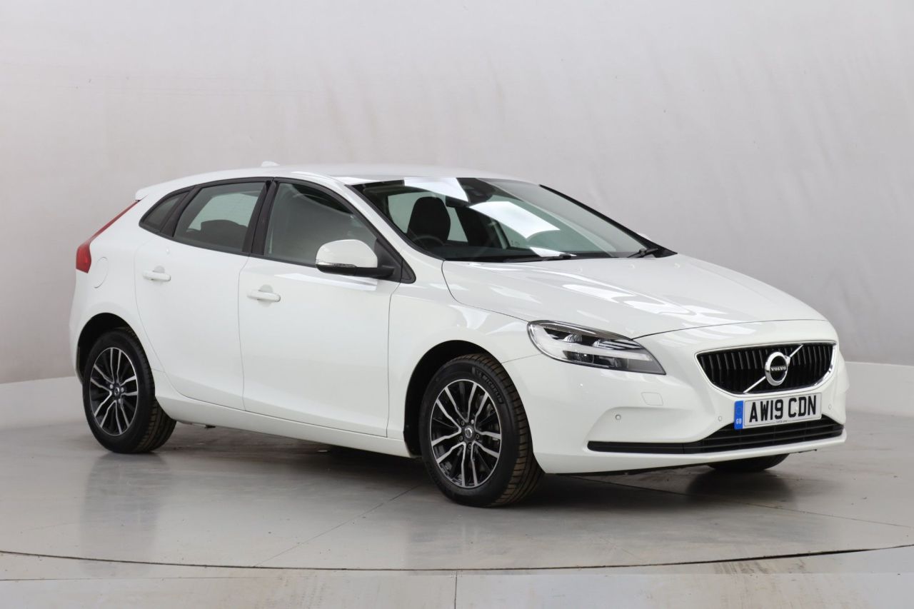2019 VOLVO V40 for sale
