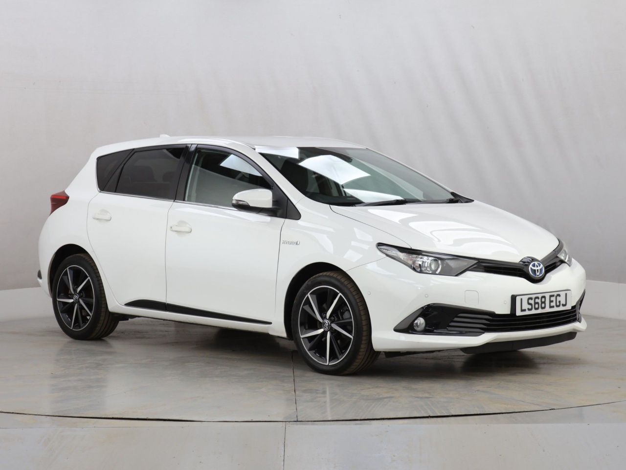 2018 TOYOTA AURIS for sale