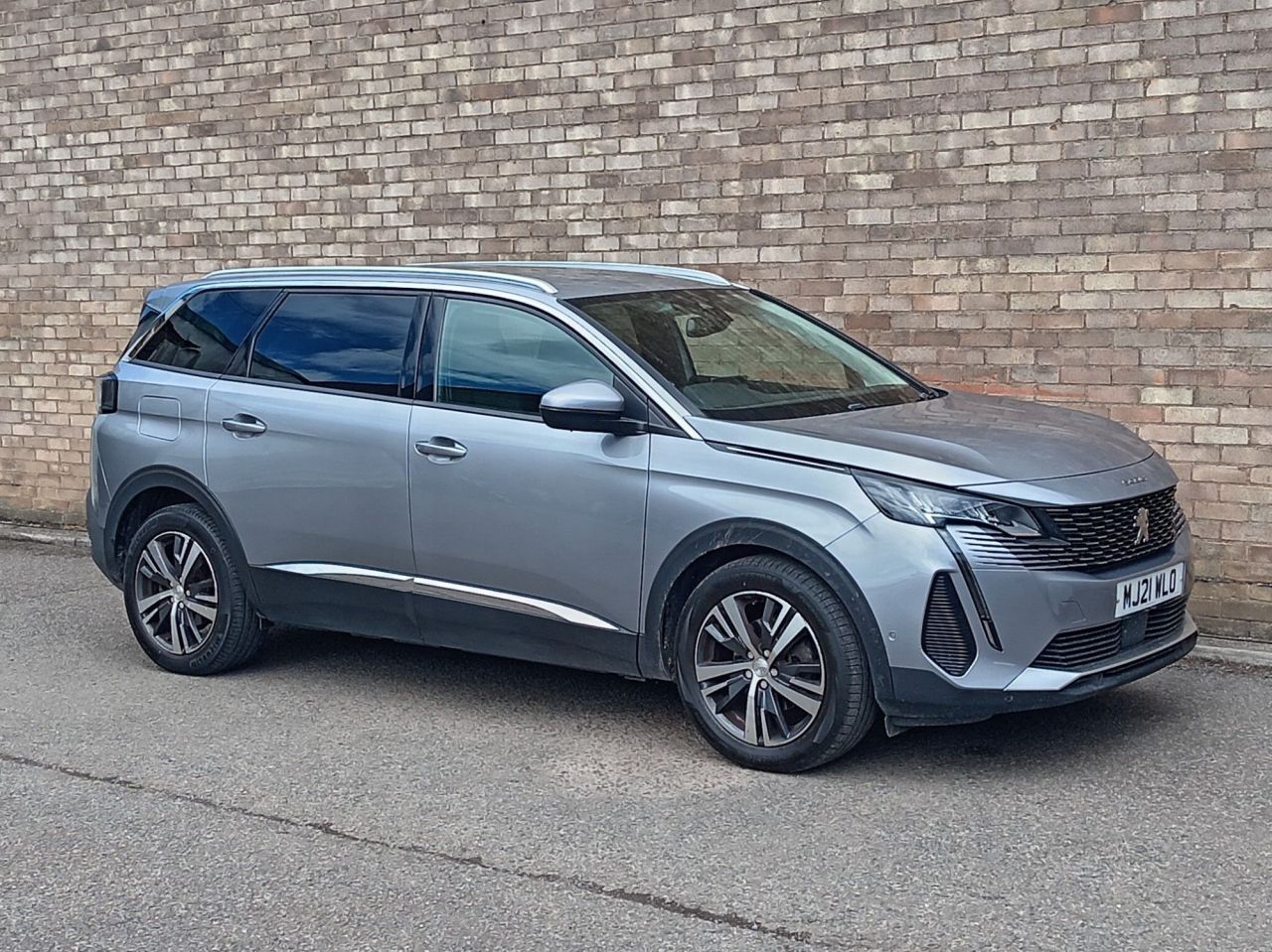 2021 PEUGEOT 5008 for sale