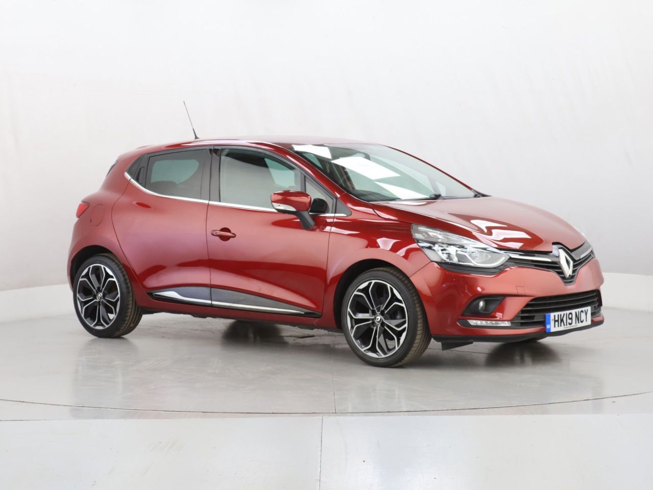 2019 RENAULT CLIO for sale
