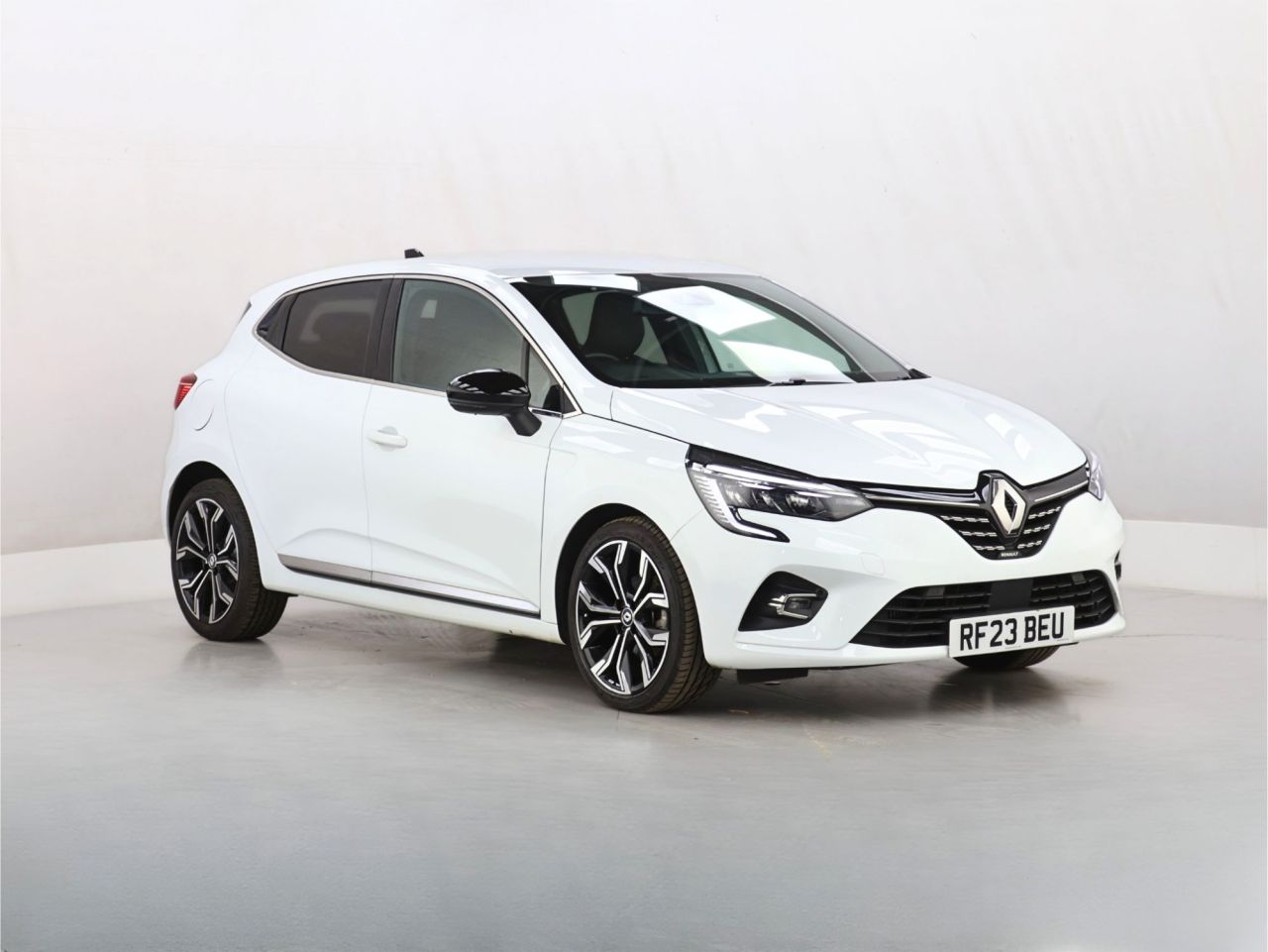 2023 RENAULT CLIO for sale