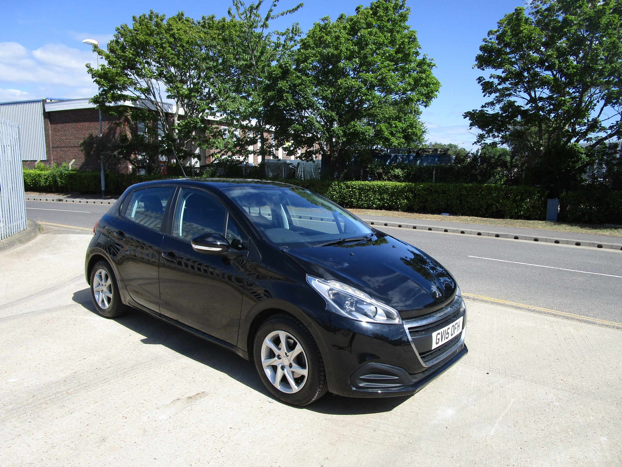 2015 PEUGEOT 208 for sale