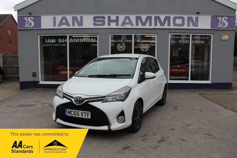 2015 TOYOTA YARIS for sale