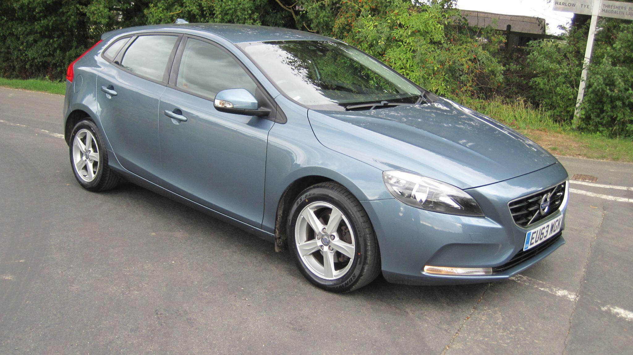 2013 VOLVO V40 for sale