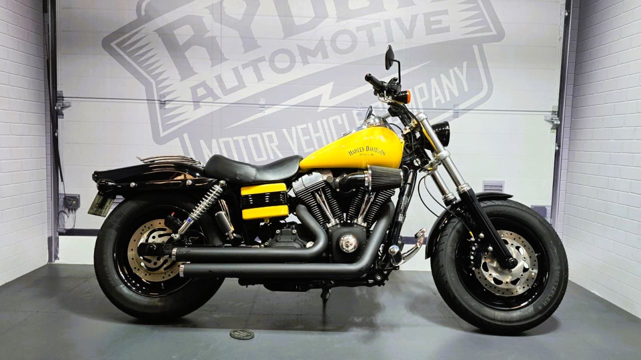 2011 HARLEY-DAVIDSON DYNA for sale