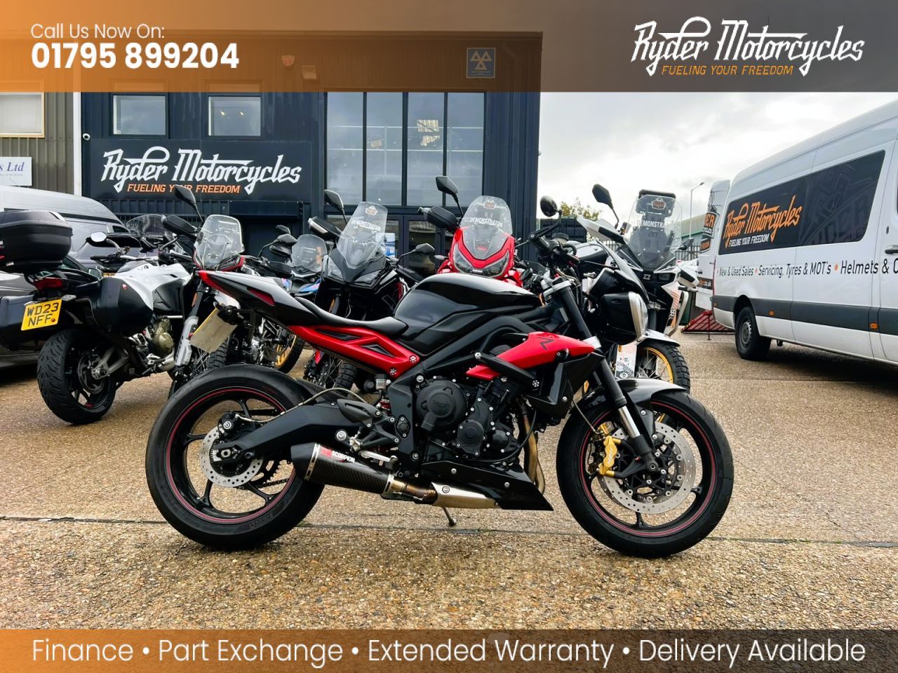 2014 TRIUMPH STREET TRIPLE 675 for sale