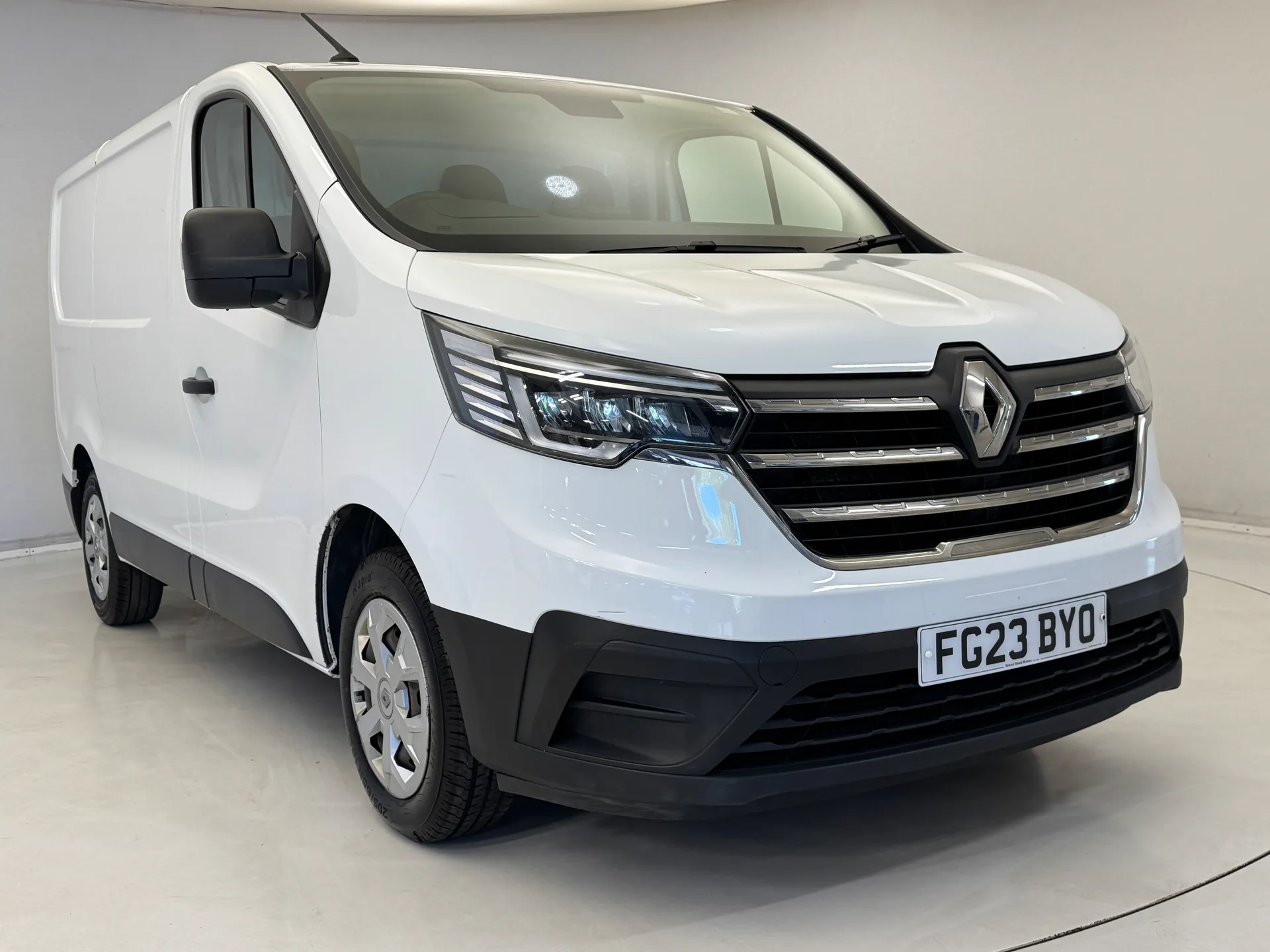 2023 RENAULT TRAFIC for sale