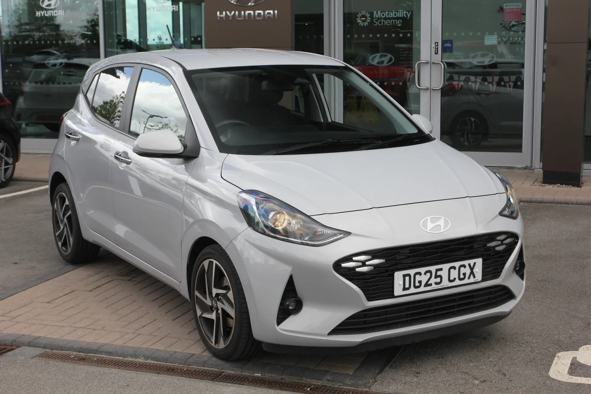 2025 HYUNDAI I10 for sale