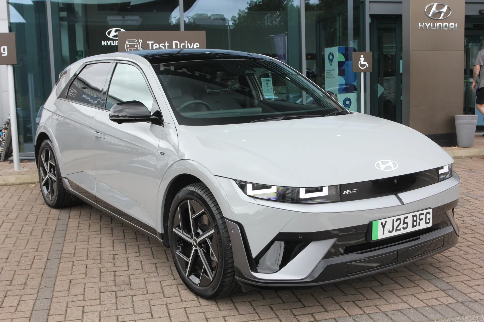 2025 HYUNDAI IONIQ 5 for sale