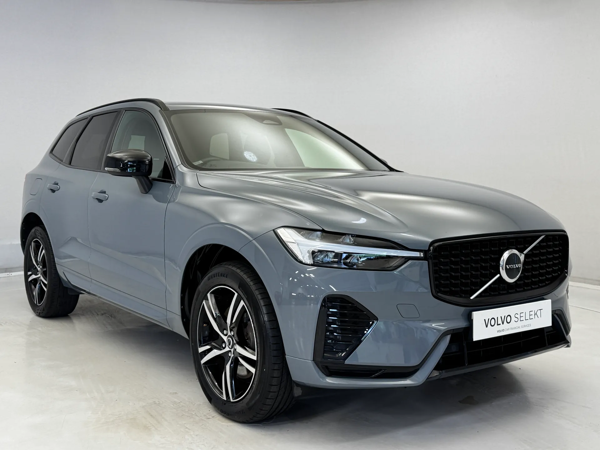 2022 VOLVO XC60 for sale