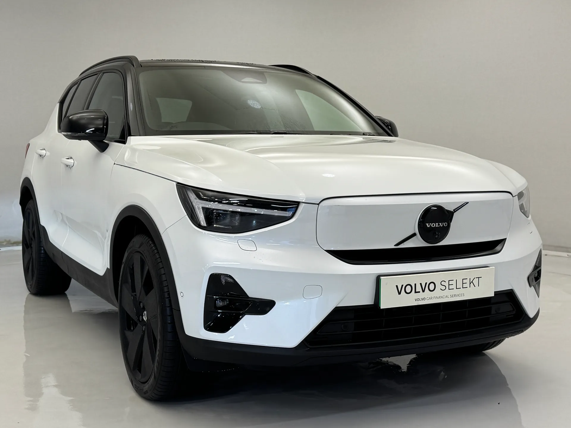 0 VOLVO EX40 for sale
