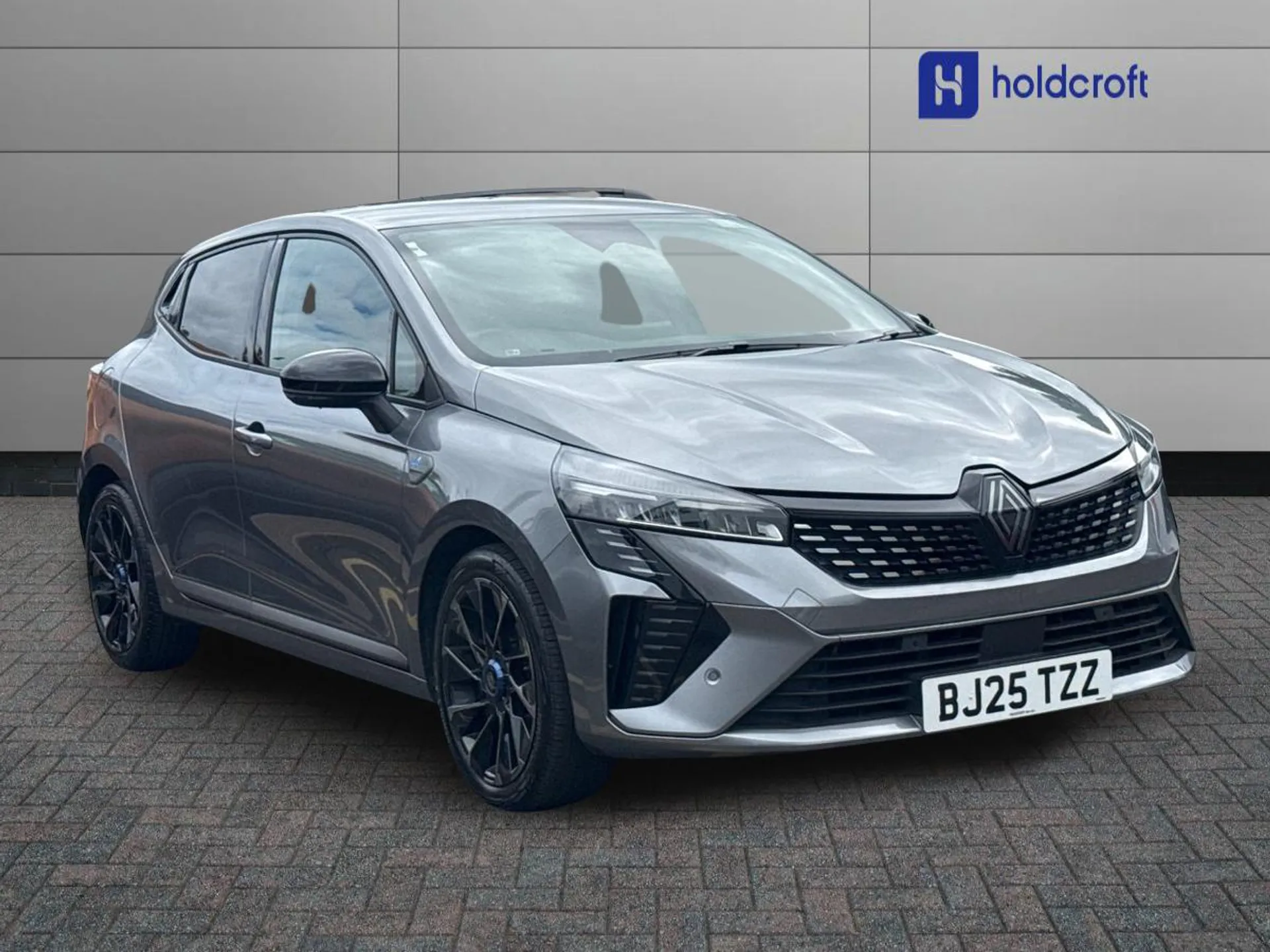 2025 RENAULT CLIO for sale