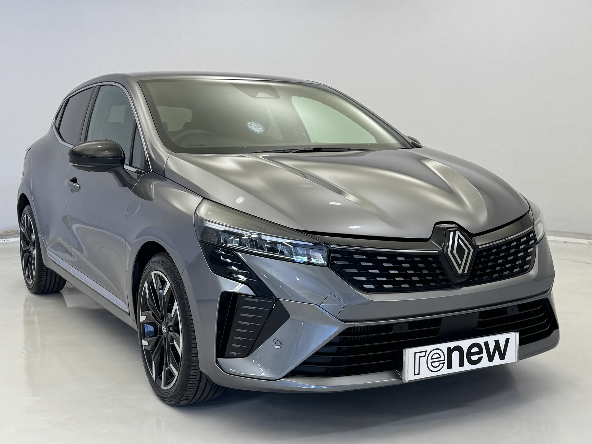 2024 RENAULT CLIO for sale