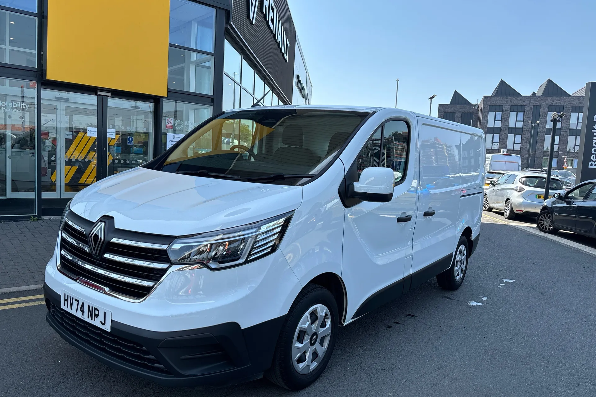 2024 RENAULT TRAFIC for sale