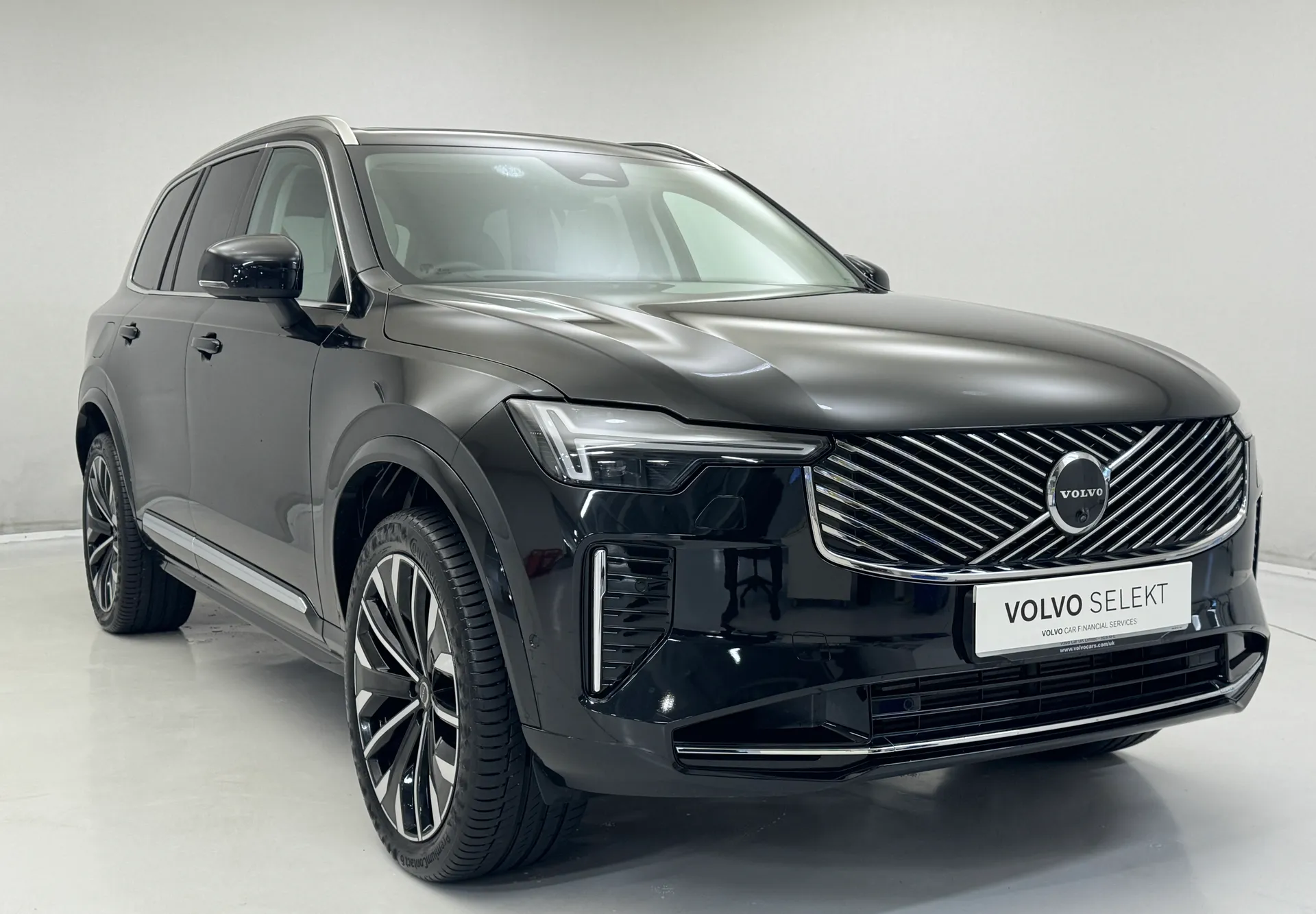 2025 VOLVO XC90 for sale