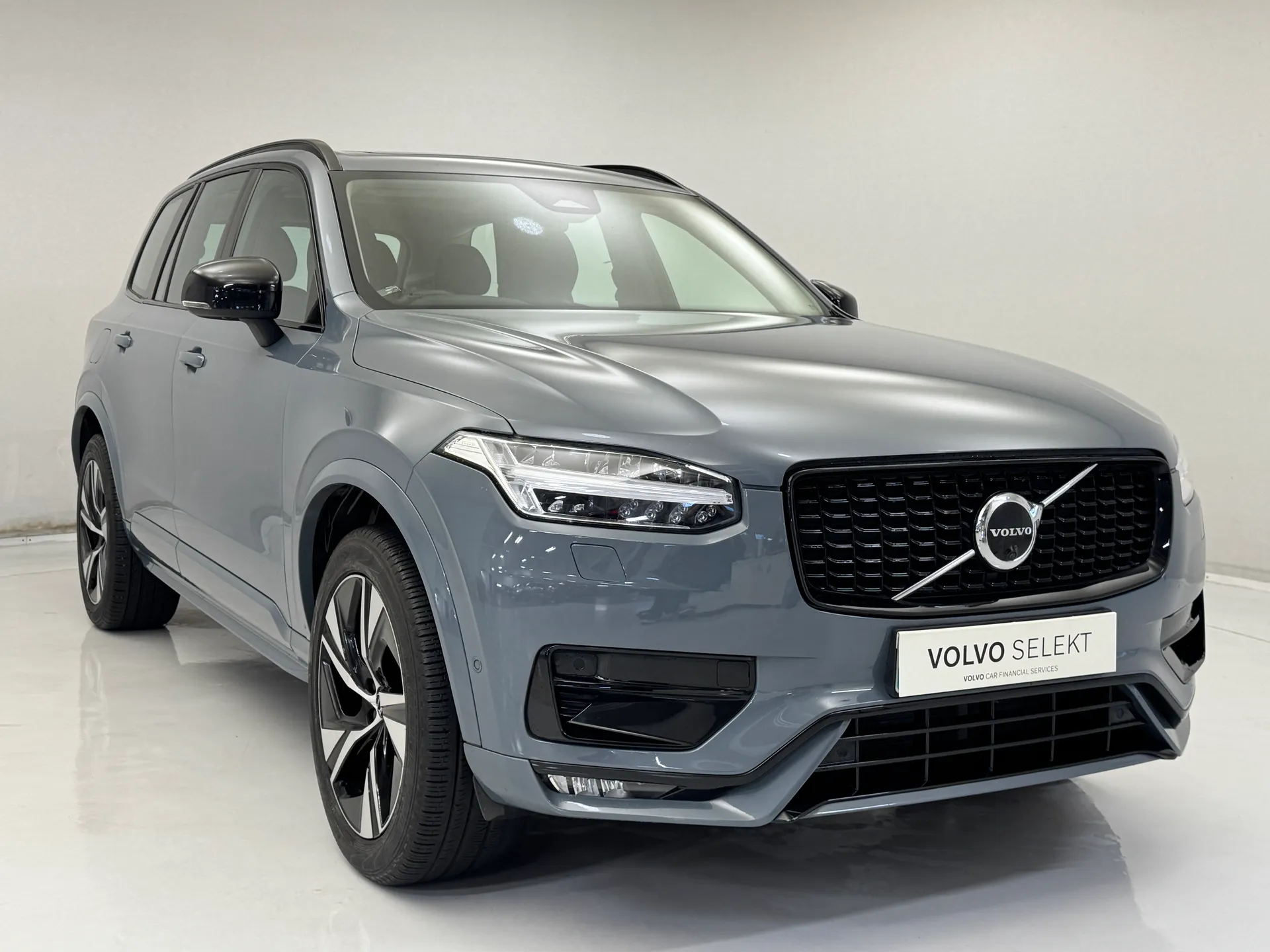 2022 VOLVO XC90 for sale