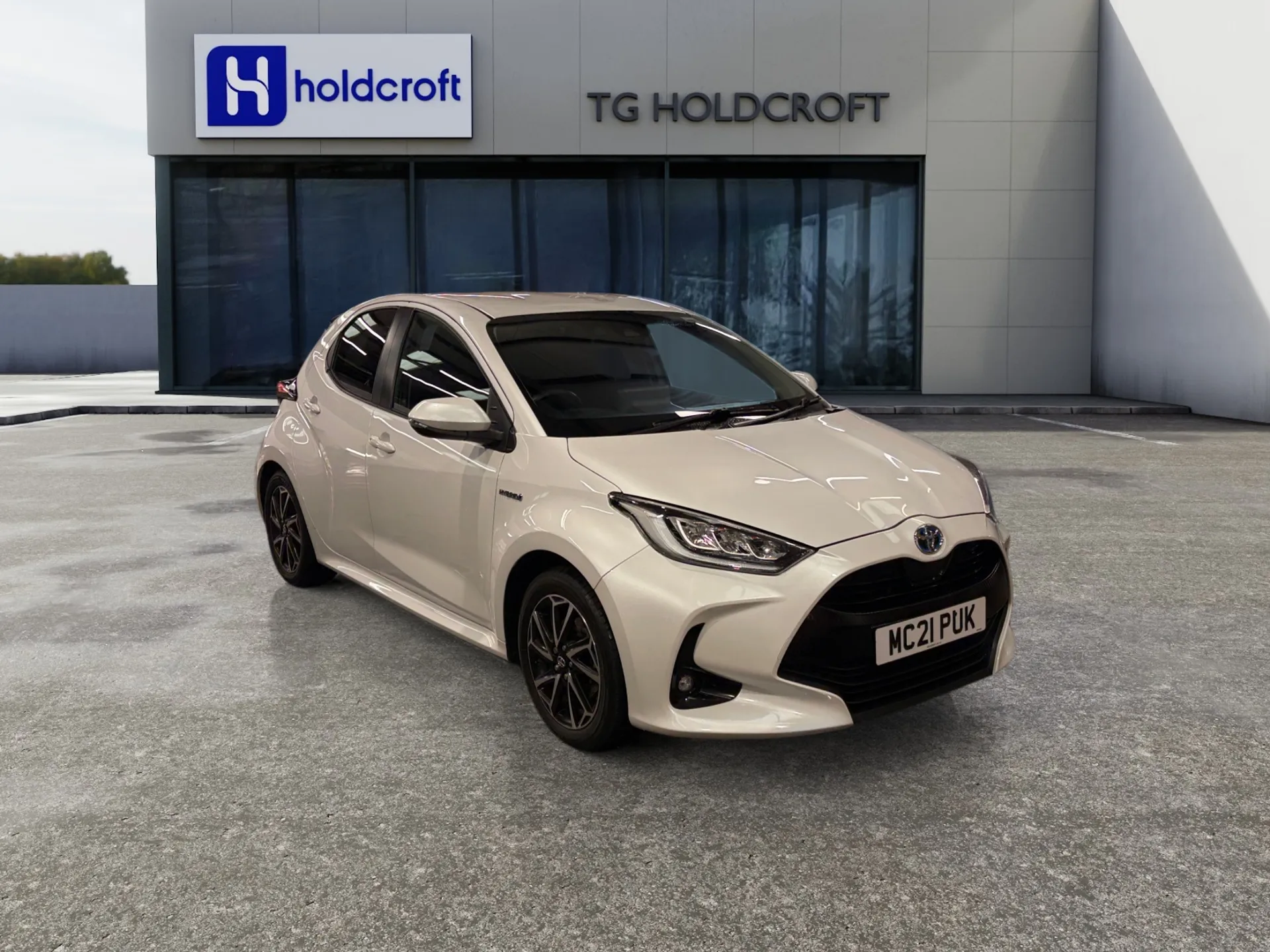 2021 TOYOTA YARIS for sale