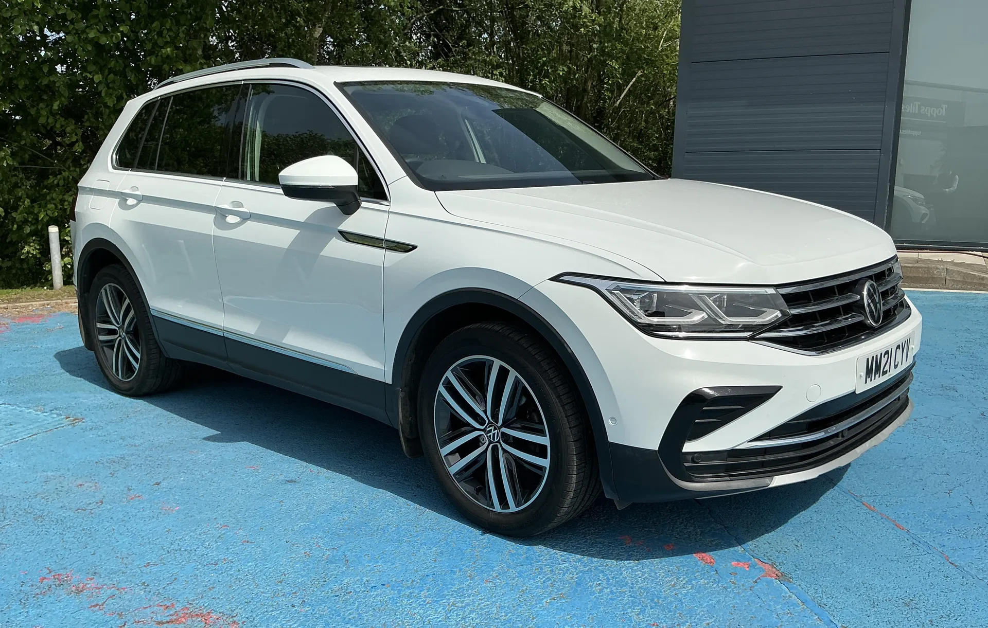 2021 VOLKSWAGEN TIGUAN for sale