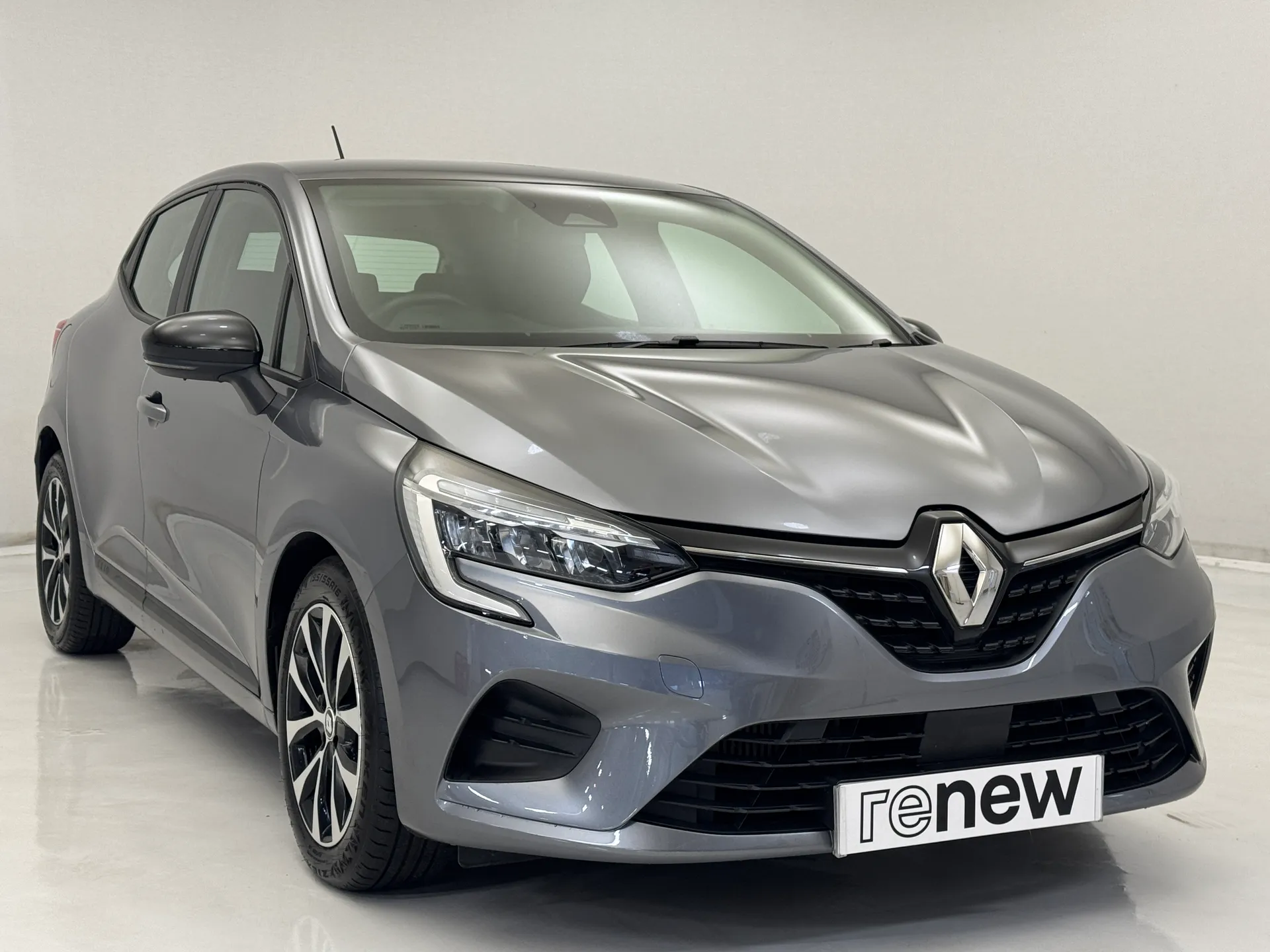 2023 RENAULT CLIO for sale