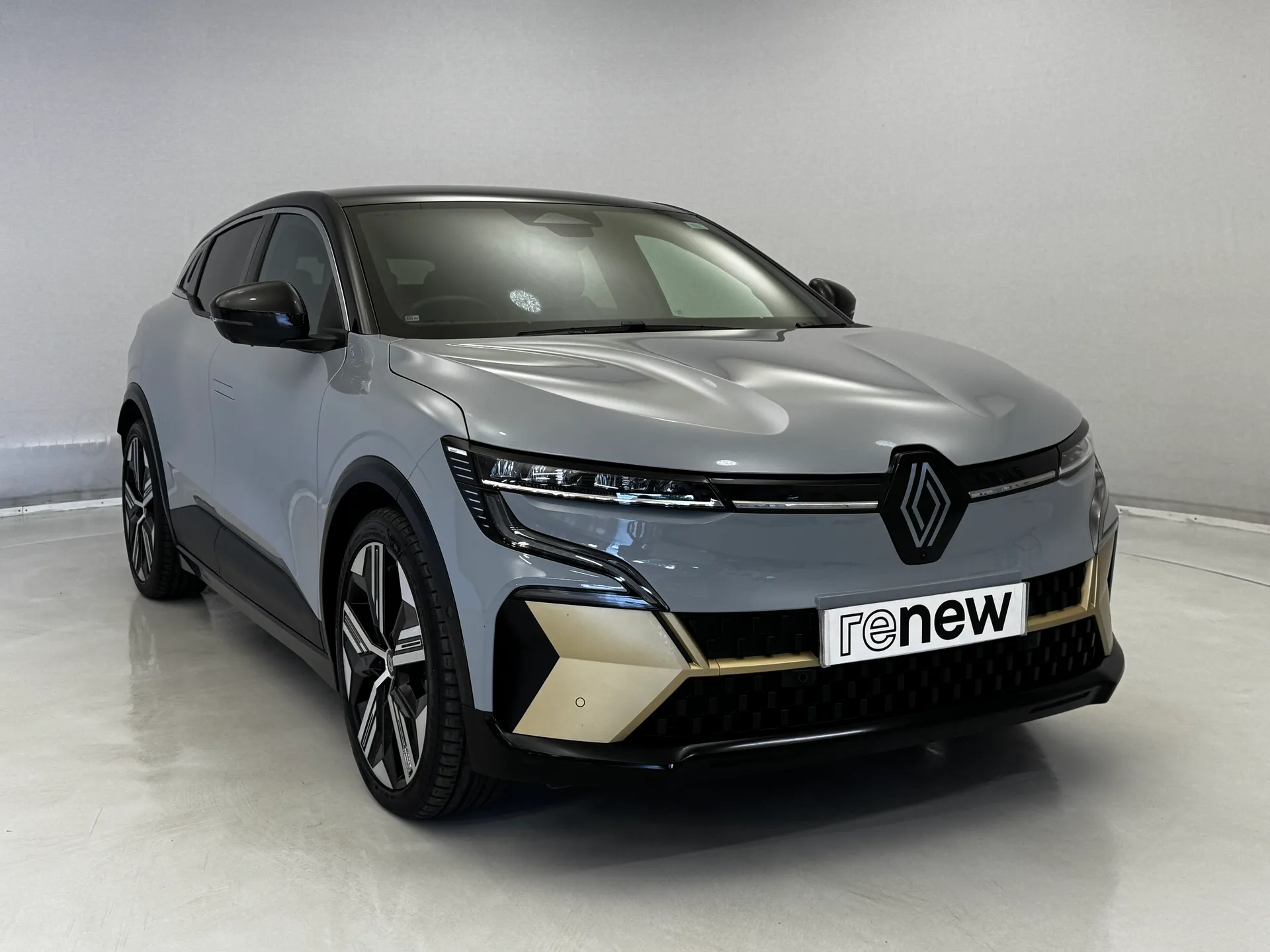 2023 RENAULT MEGANE E-TECH for sale