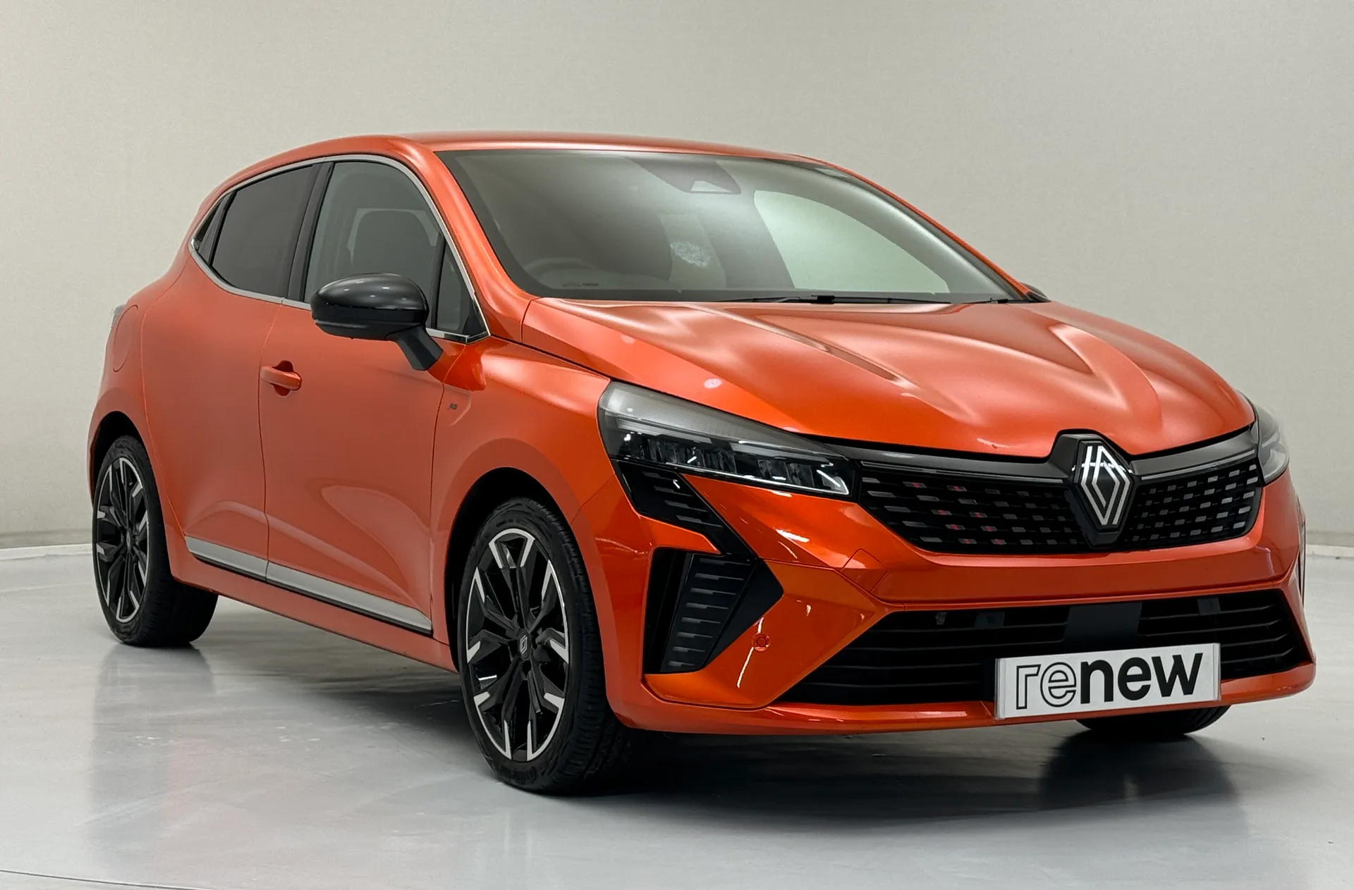 2024 RENAULT CLIO for sale