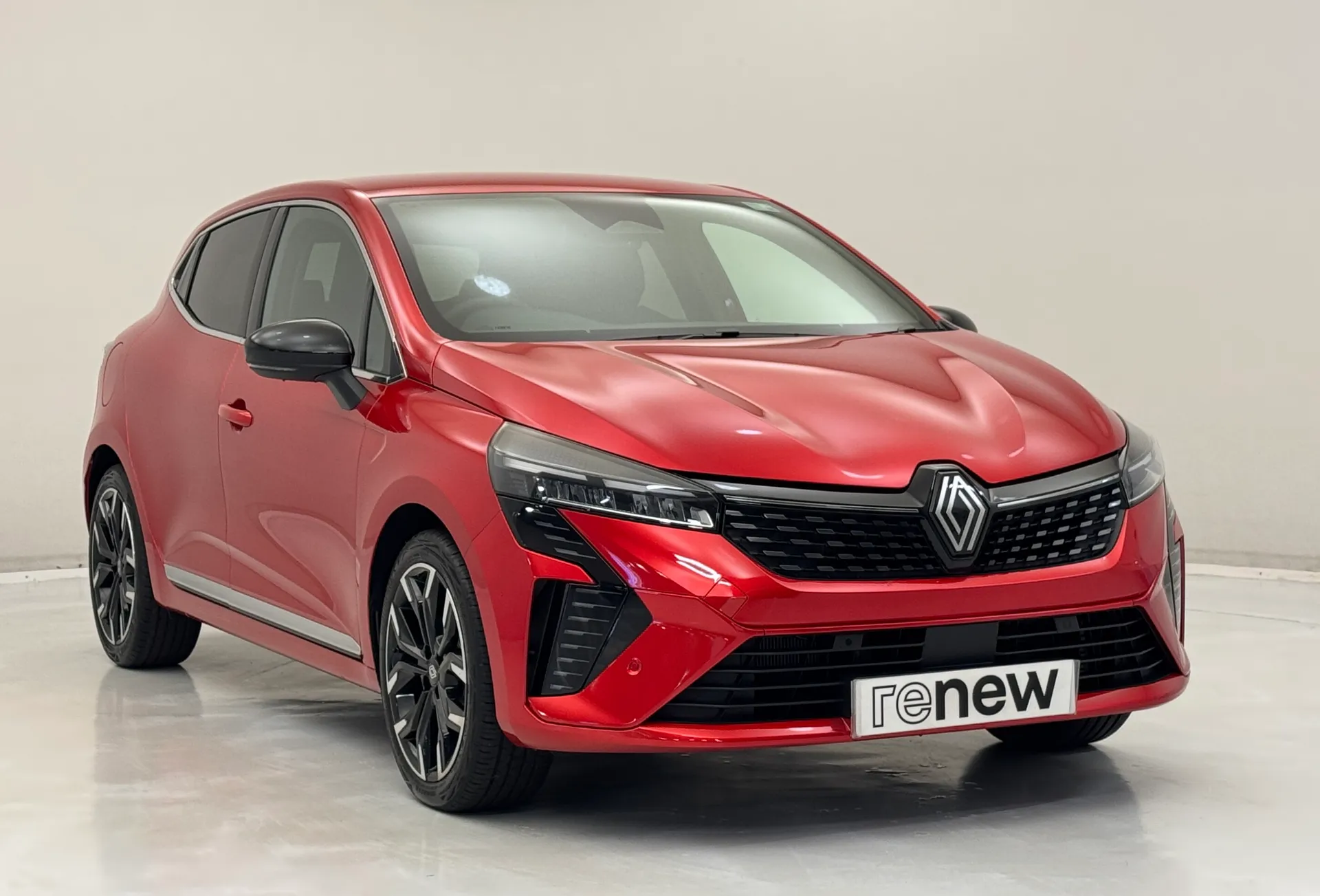 2025 RENAULT CLIO for sale