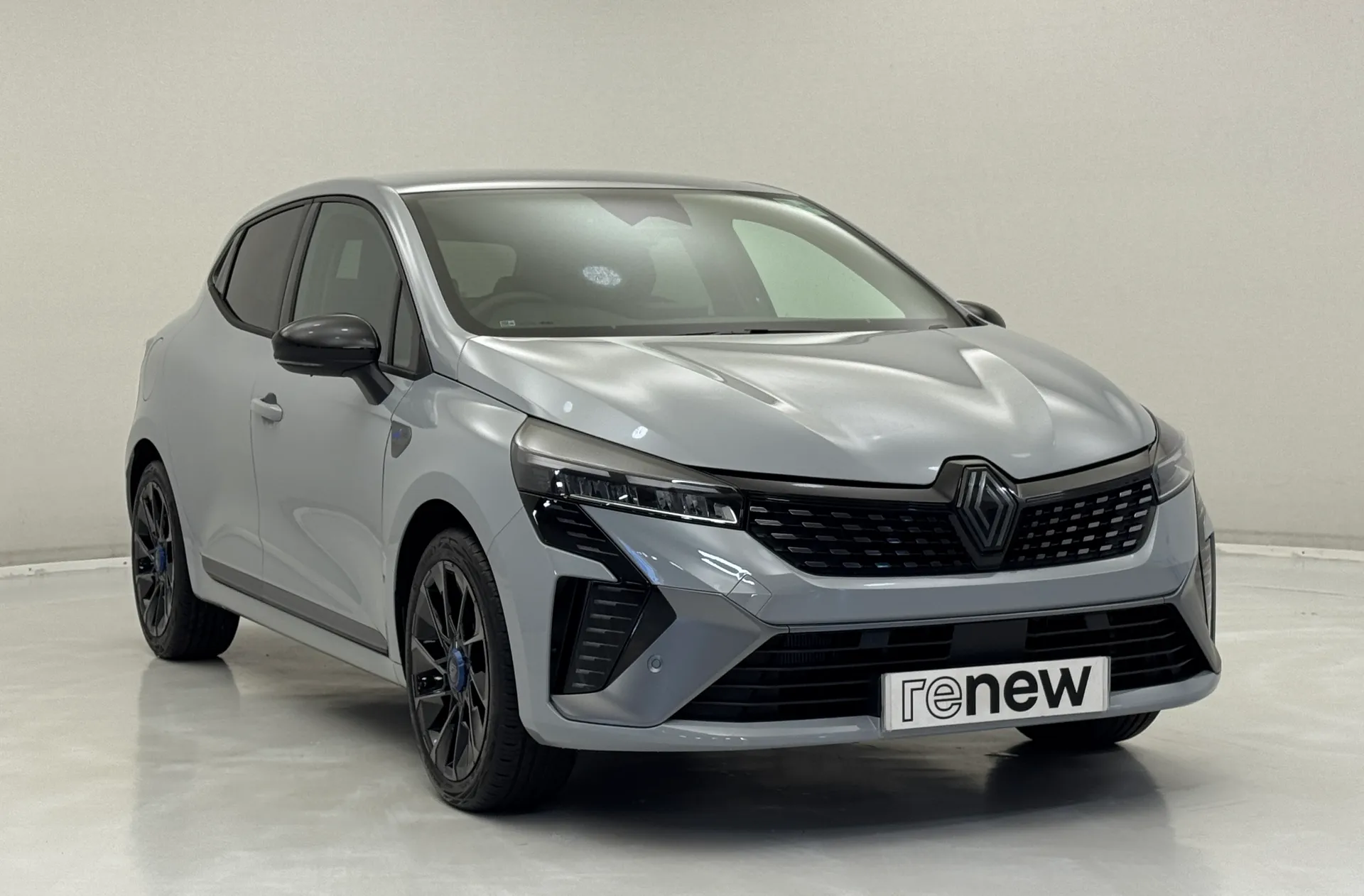 2025 RENAULT CLIO for sale