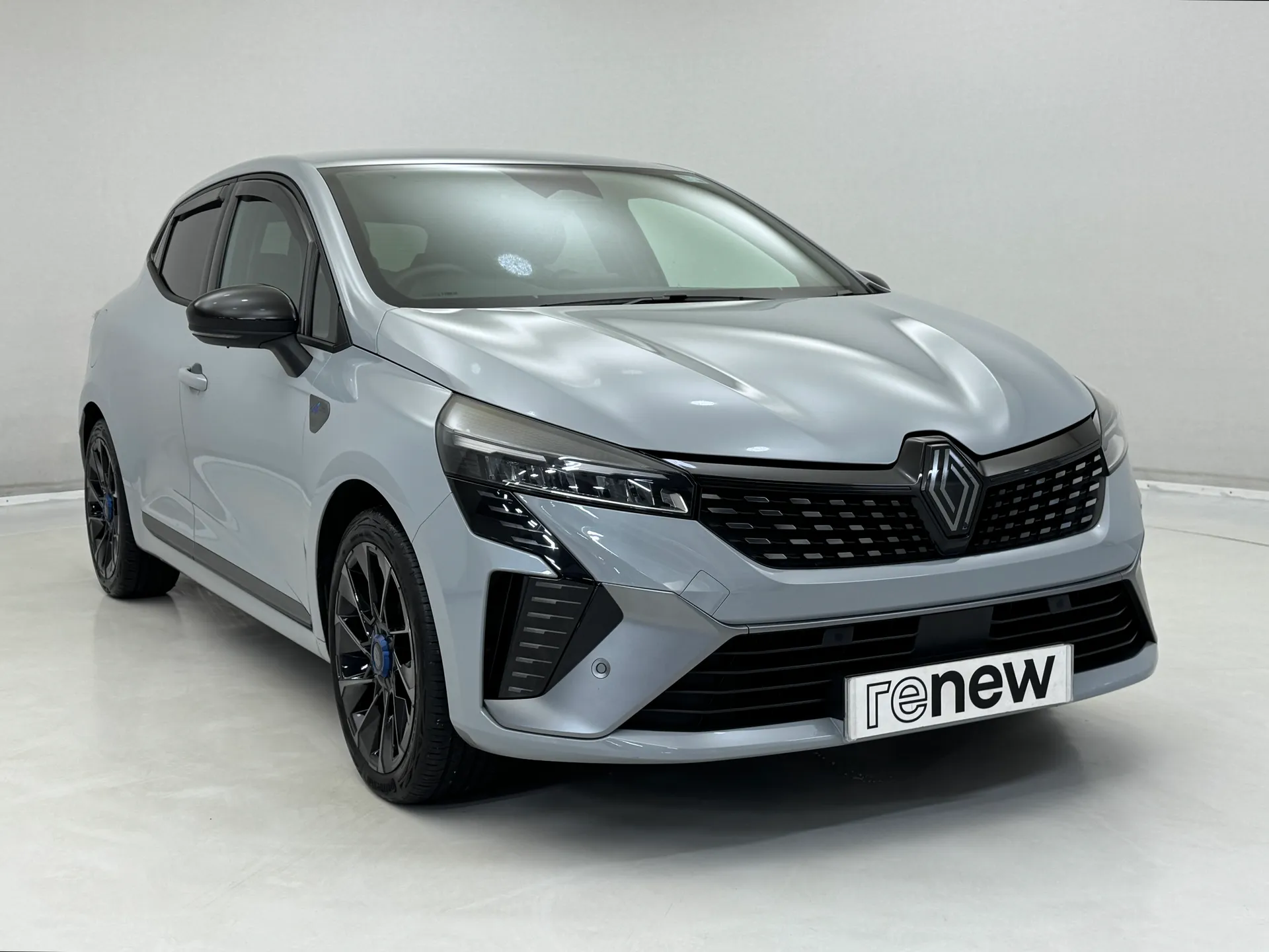 2023 RENAULT CLIO for sale
