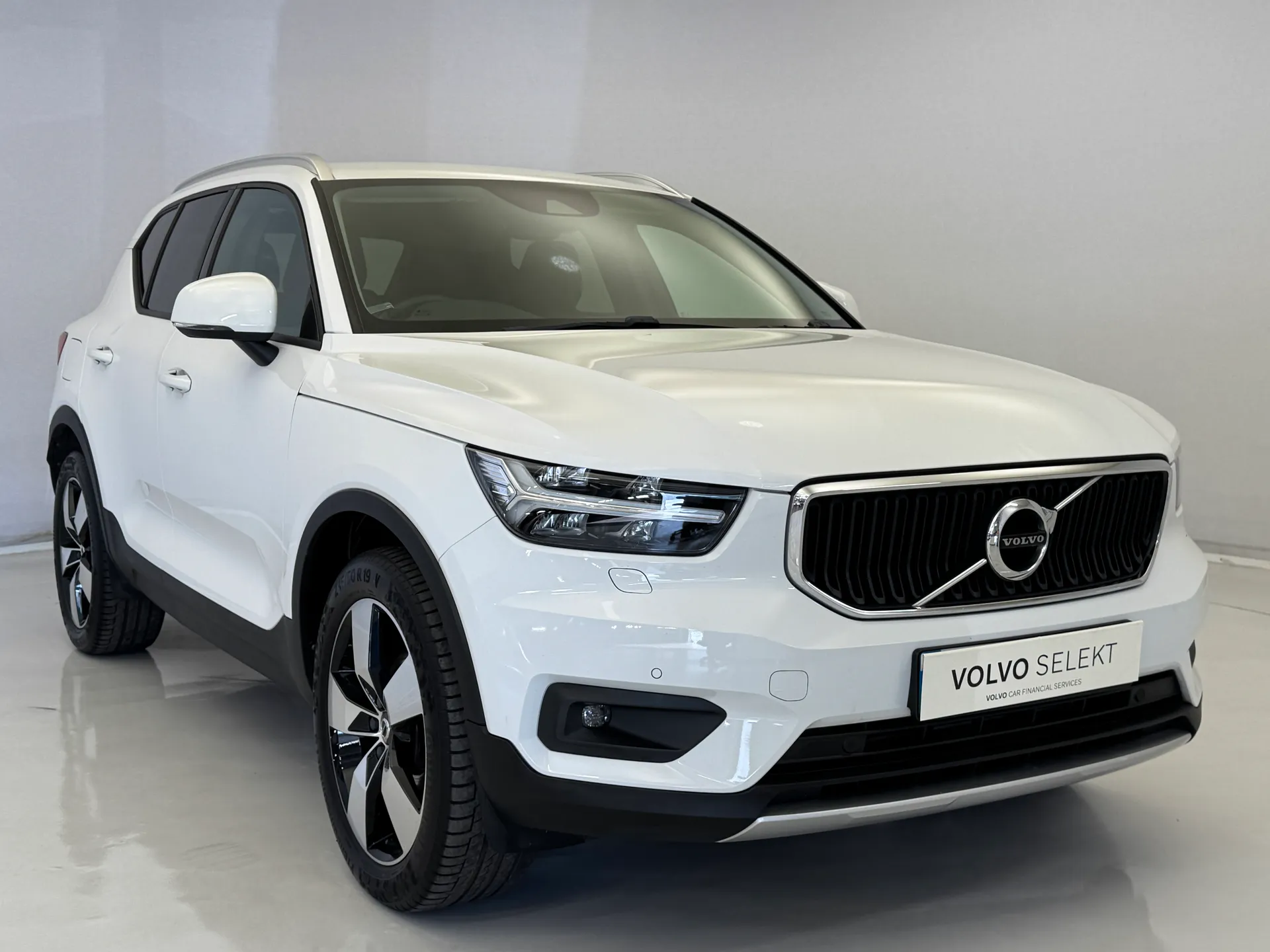 2018 VOLVO XC40 for sale