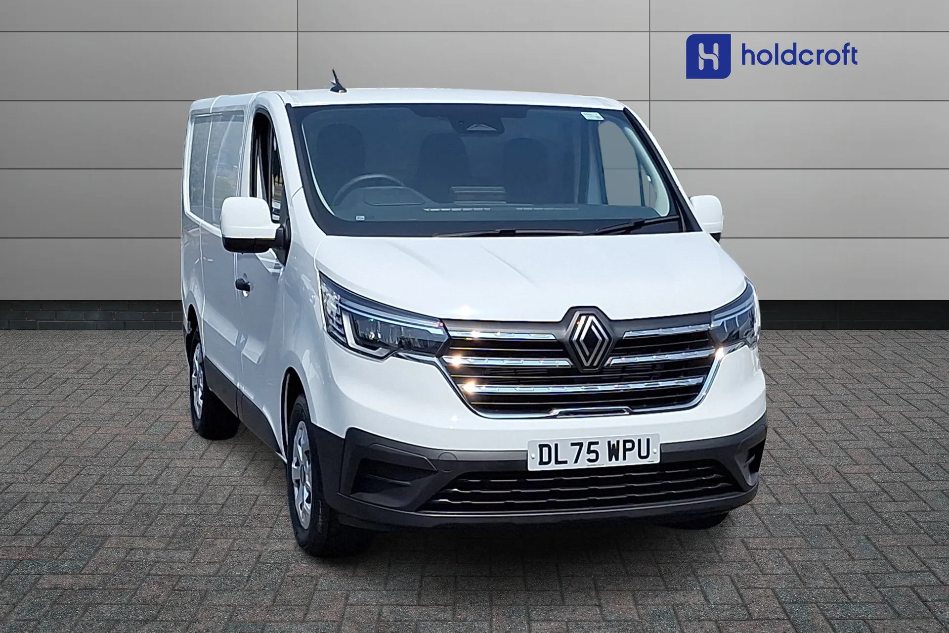 2025 RENAULT TRAFIC for sale