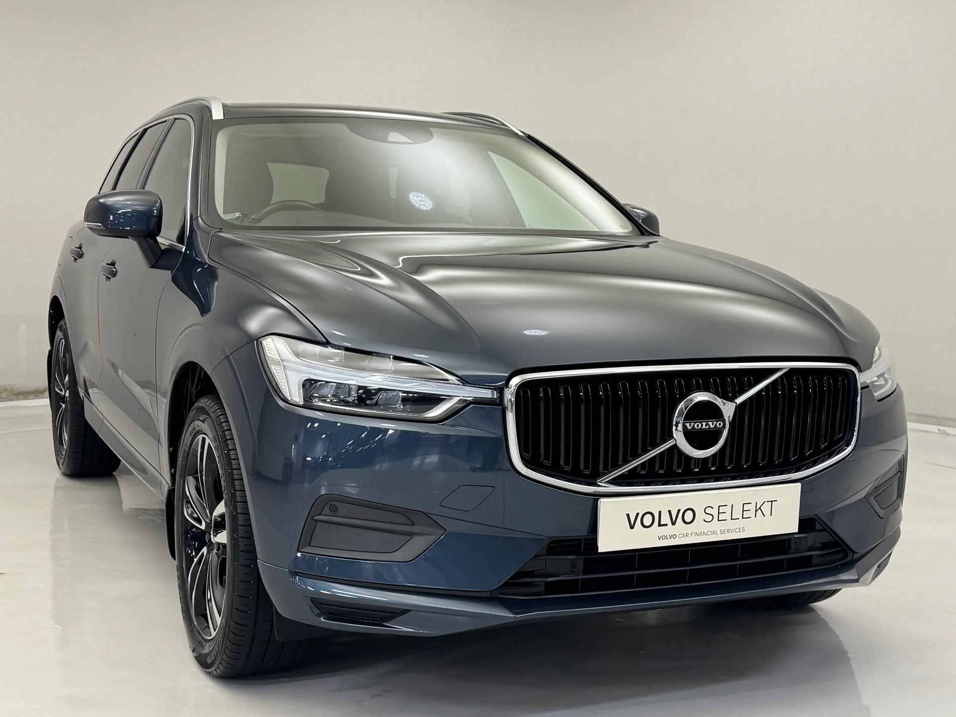 2019 VOLVO XC60 for sale