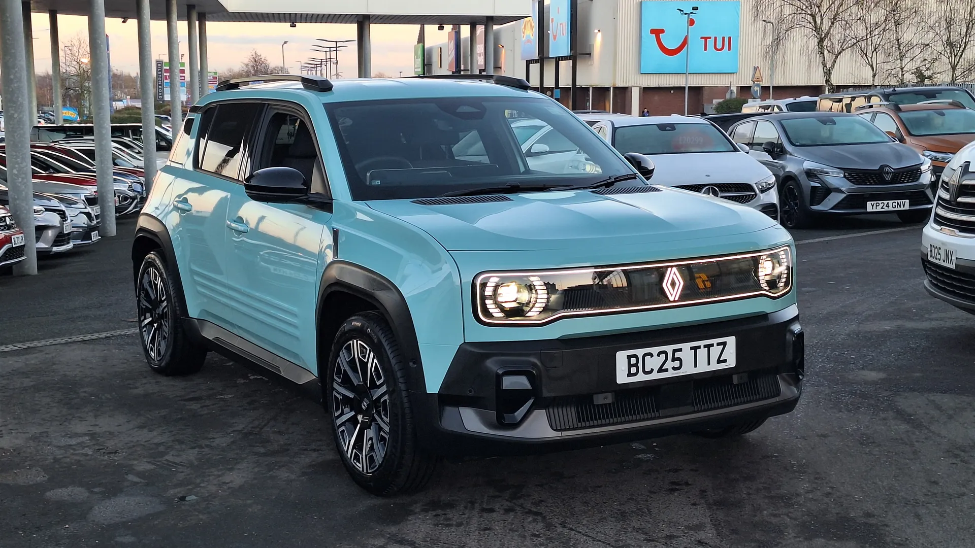 2025 RENAULT 4 for sale