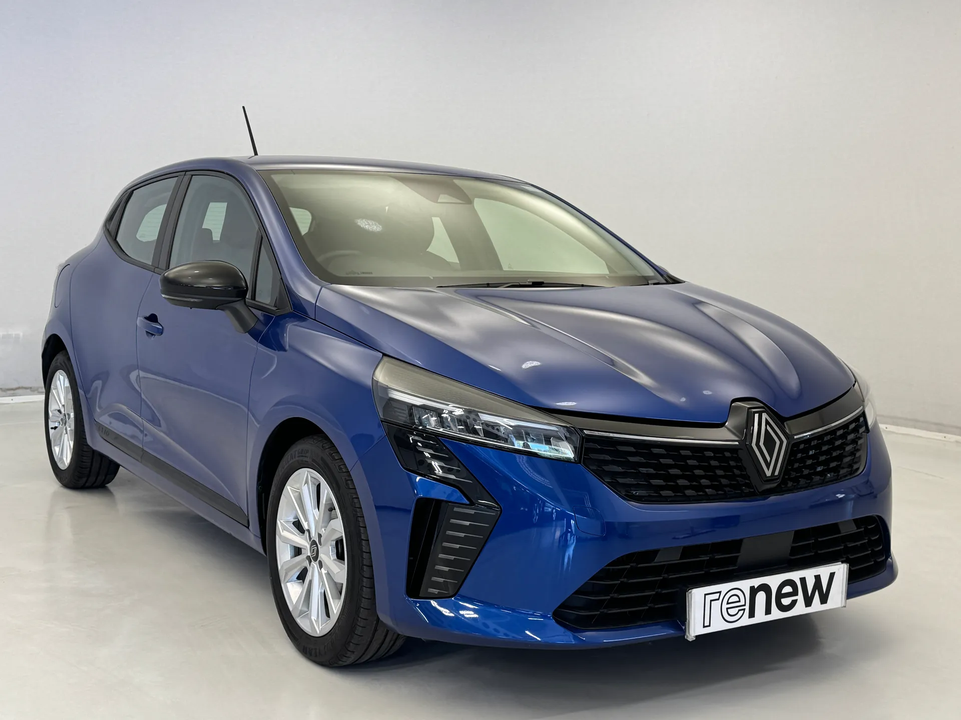 2024 RENAULT CLIO for sale