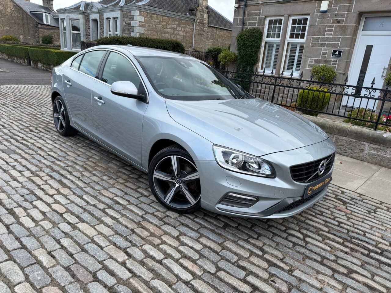 2017 VOLVO S60 for sale