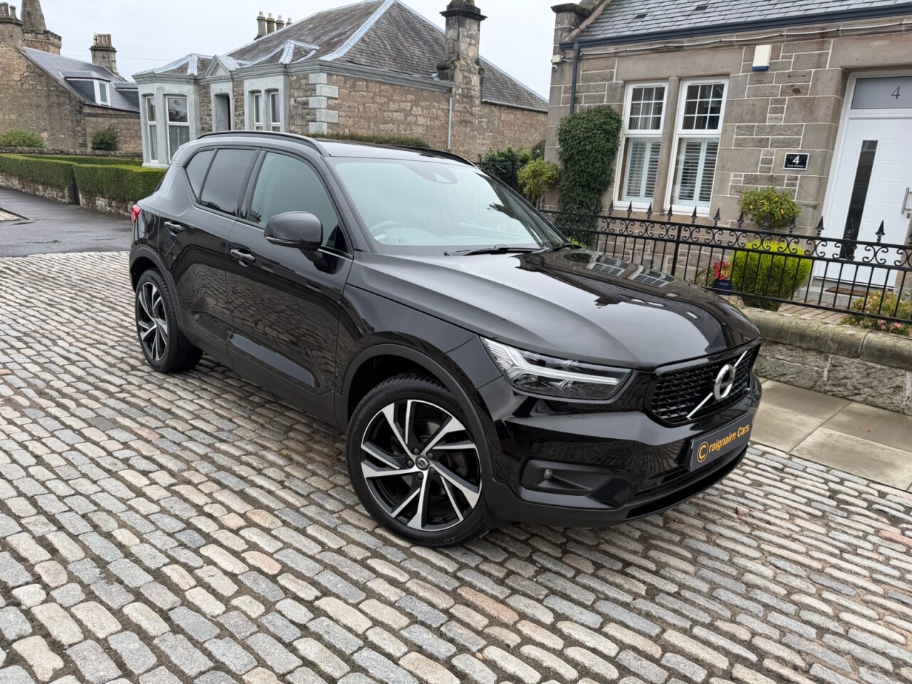 2019 VOLVO XC40 for sale