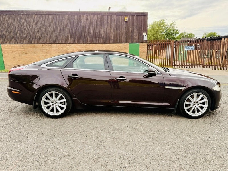 2011 JAGUAR XJ for sale