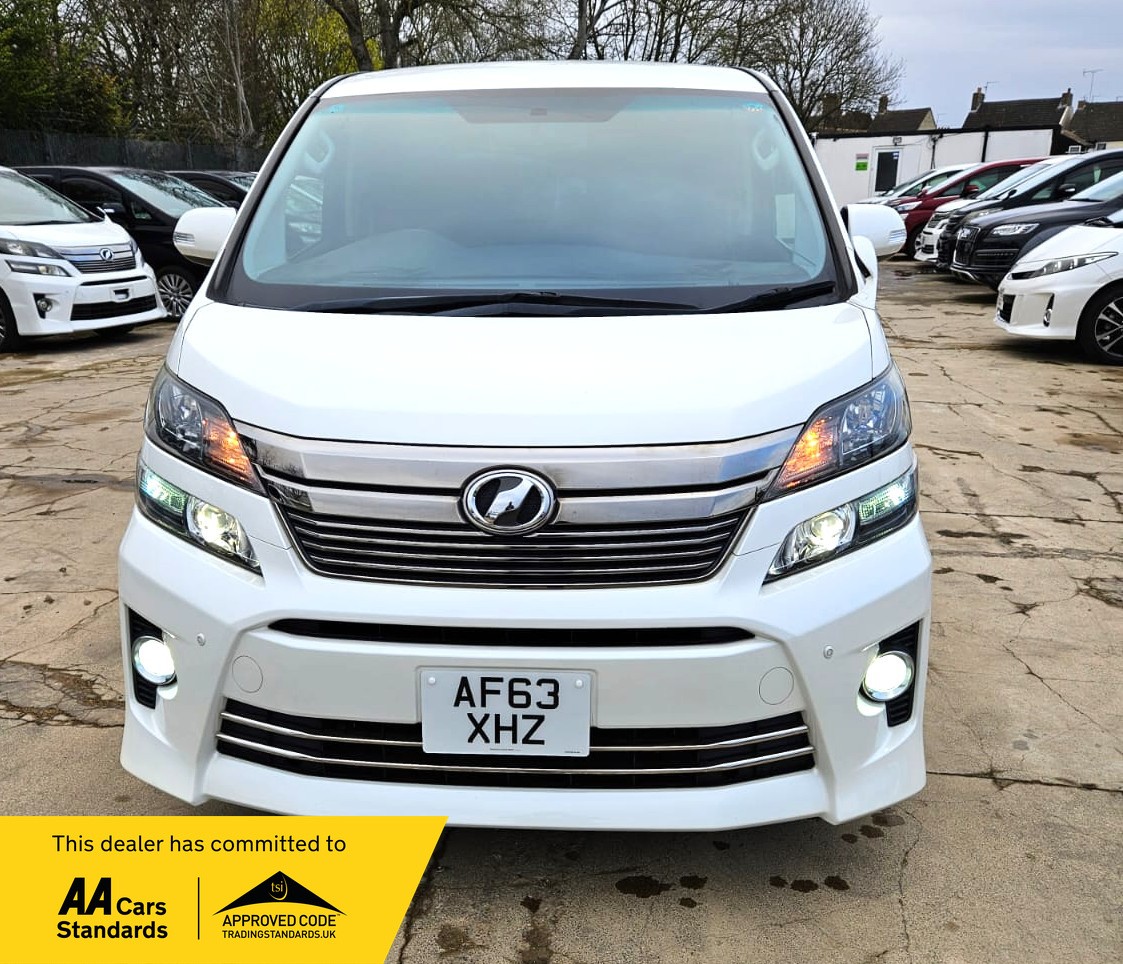 2013 TOYOTA VELLFIRE for sale