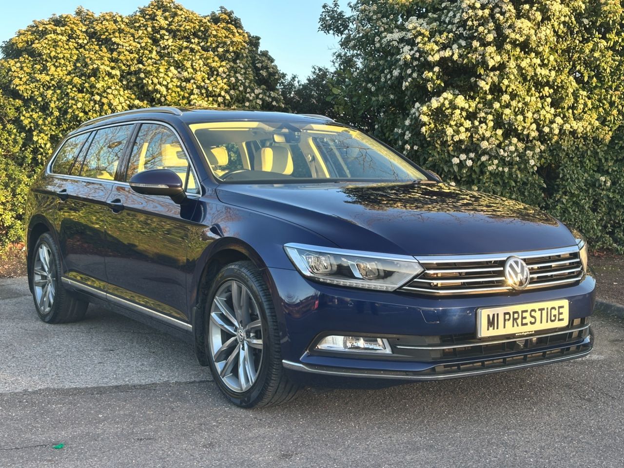 2019 VOLKSWAGEN PASSAT for sale