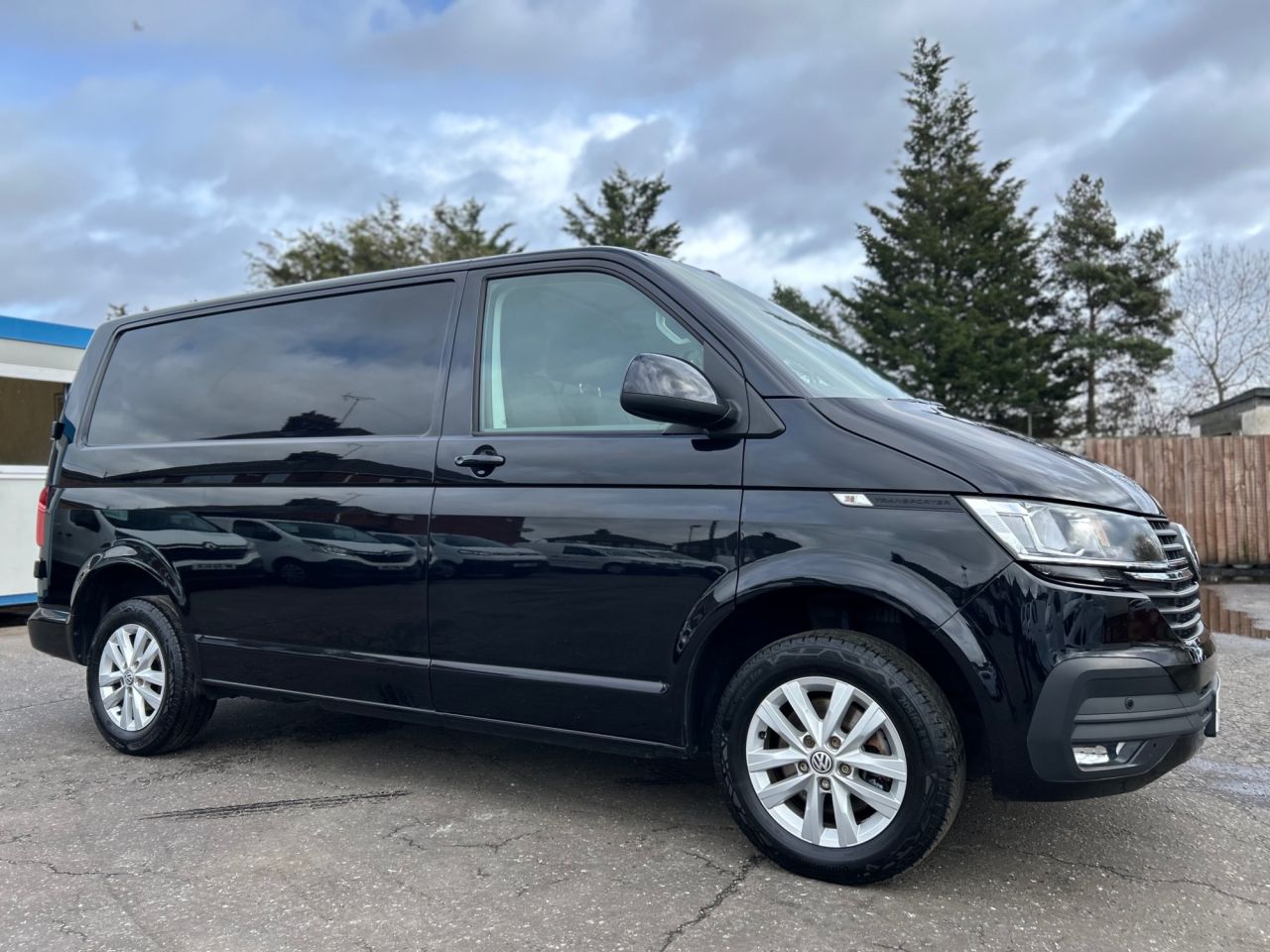2021 VOLKSWAGEN TRANSPORTER for sale